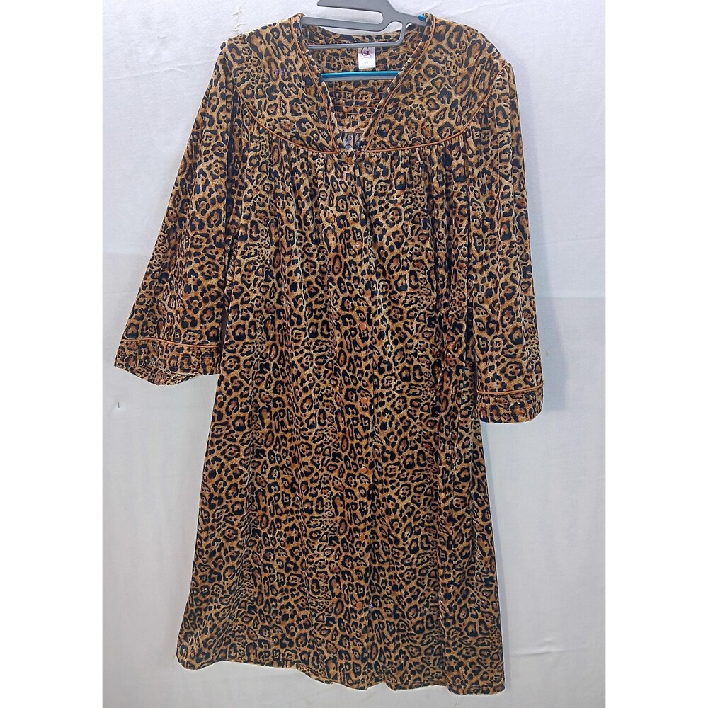 Vintage Robe House coat house dress1970s Leopard print velour 2X snap front